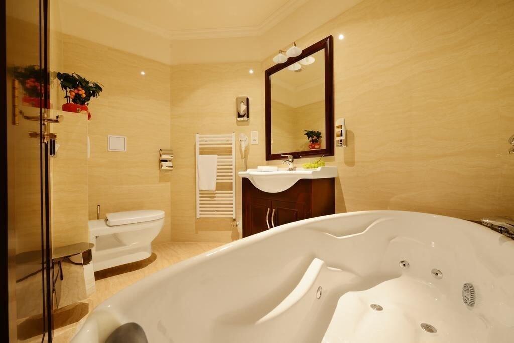 Hotel Europa Poprad Bagian luar foto