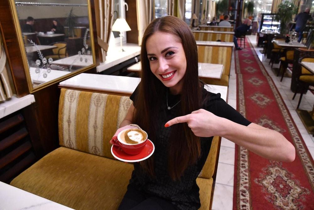 Hotel Europa Poprad Bagian luar foto