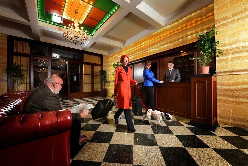 Hotel Europa Poprad Bagian luar foto