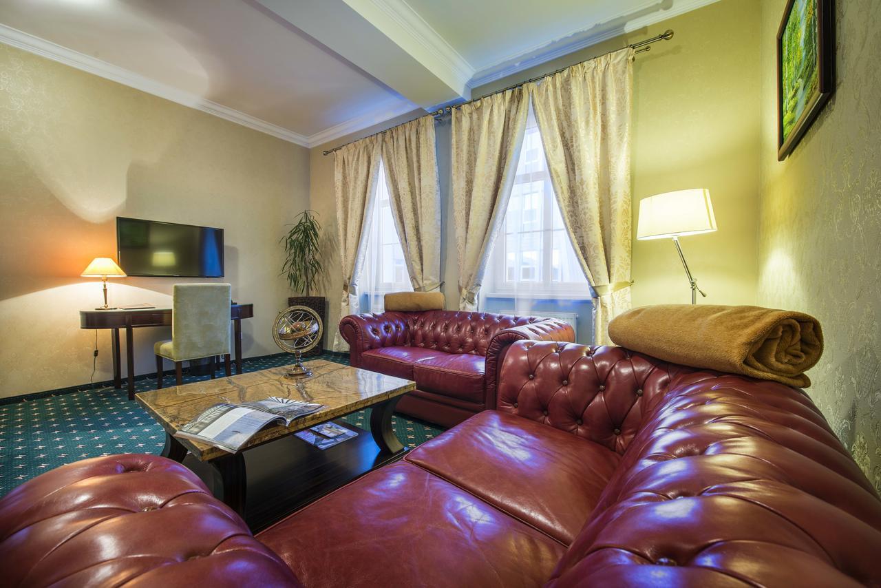 Hotel Europa Poprad Bagian luar foto